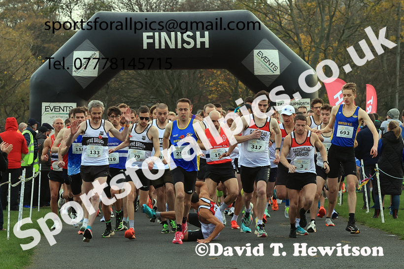 Mens and Womens 2025 Heaton Memorial 10k Road Race, Newcastle Town Moor, Sunday, November 9th. Photo: David T. Hewitson/Sports for All Pics